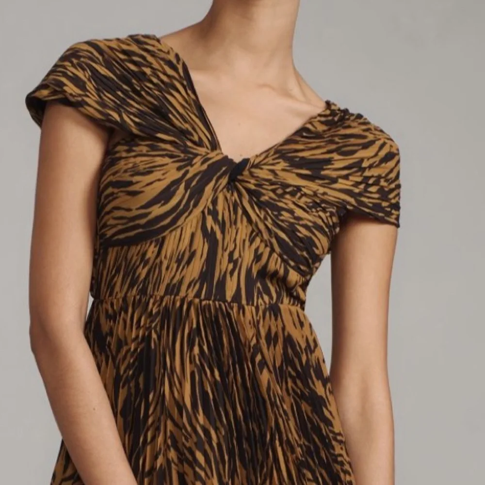 Saylor Ulla Maxi Dress - Picture 5 of 8